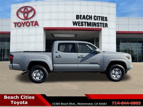 Used 2020 Toyota Tacoma SR5 image 13