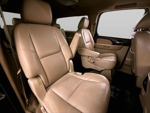 Used 2011 GMC Yukon XL Denali AWD/4WD image 26