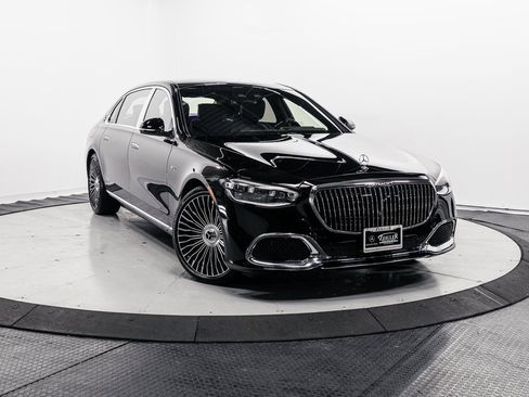 Used 2023 Mercedes-Benz Maybach S 680 4MATIC w/ Manufaktur Leather Package image 1
