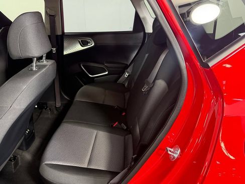 Used 2025 Kia Soul S FWD image 27
