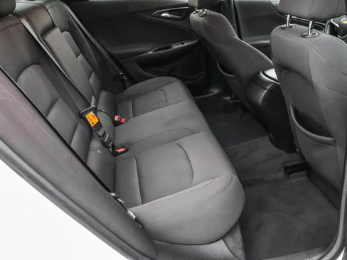 Used 2017 Chevrolet Malibu LS image 31