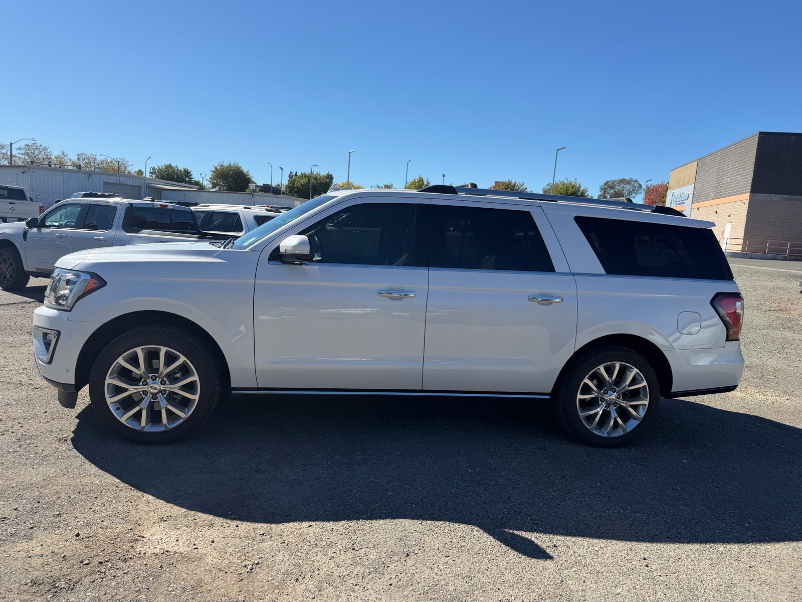 Used 2019 Ford Expedition Max Limited w/ Equipment Group 302A AWD/4WD image 2