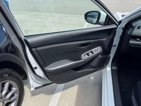 Used 2025 Nissan Sentra S FWD image 15