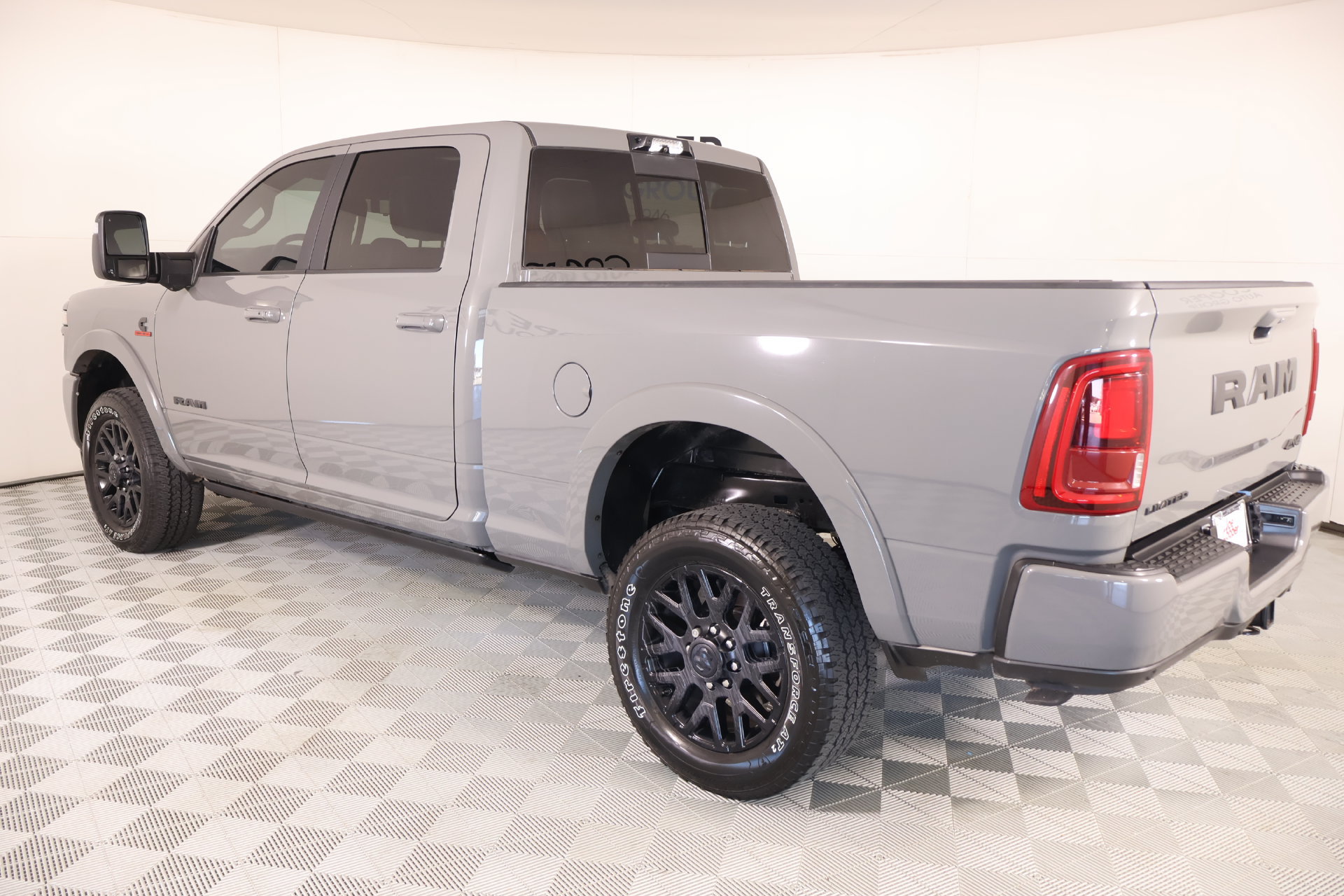 Used 2026 RAM 2500 Limited AWD/4WD image 24