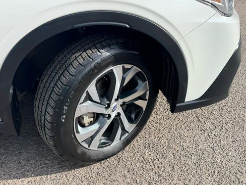 Used 2020 Subaru Outback Limited image 10