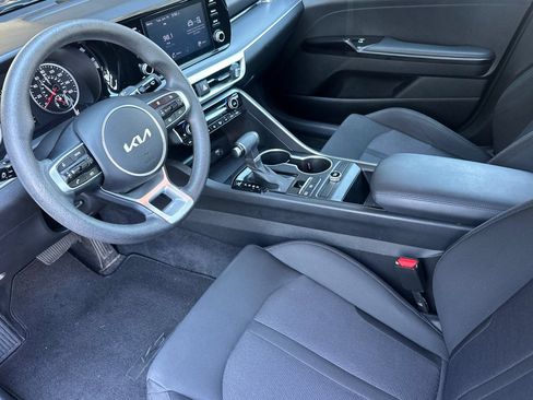 Used 2024 Kia K5 LXS FWD image 11