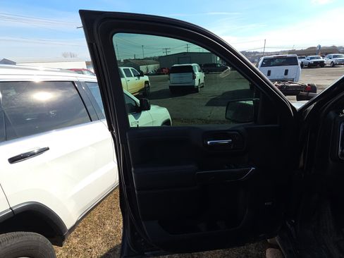 Used 2021 GMC Sierra 1500 AT4 w/ AT4 Value Package image 8