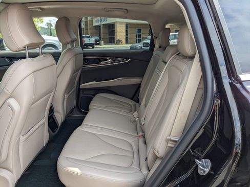 Certified 2023 Lincoln Nautilus Reserve w/ Equipment Group 201A image 16