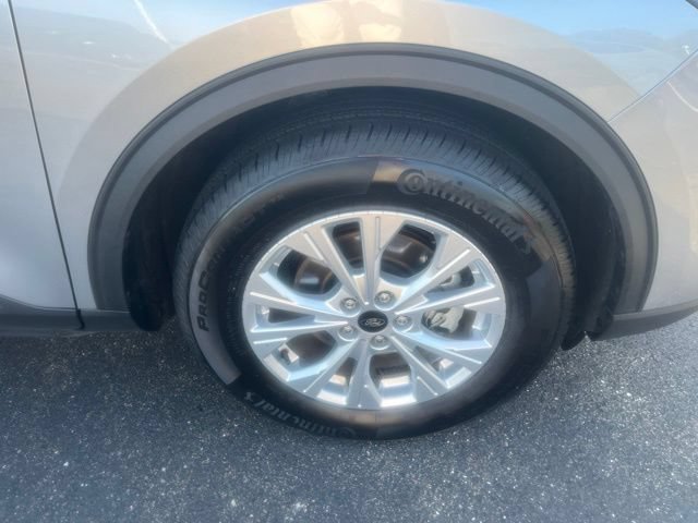 Certified 2023 Ford Escape Active w/ Tech Pack #2 AWD/4WD image 4