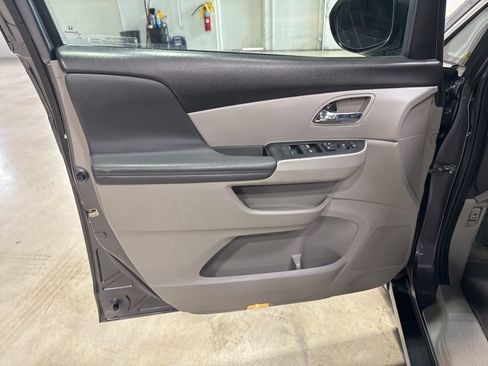 Used 2015 Honda Odyssey EX-L image 30