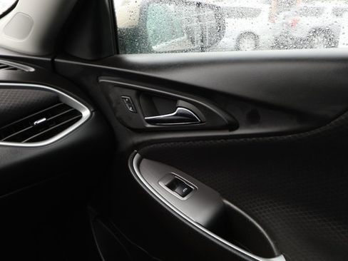 Used 2023 Chevrolet Malibu LT image 24