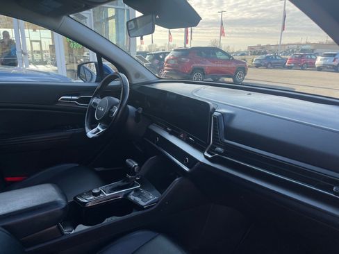 Used 2023 Kia Sportage EX image 21