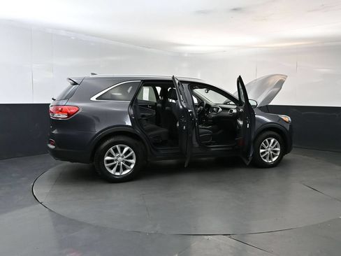 Used 2017 Kia Sorento FWD w/ LX Convenience Package image 26