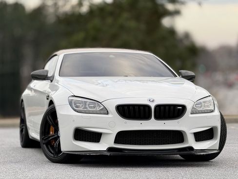 Used 2013 BMW M6 Base image 3