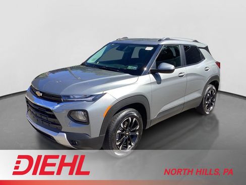 Used 2023 Chevrolet TrailBlazer LT w/ Convenience Package AWD/4WD image 1