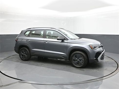 New 2025 Volkswagen Taos S image 17