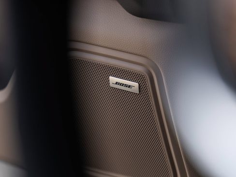 New 2026 Porsche Macan AWD/4WD image 20