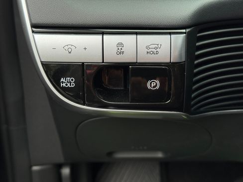 Used 2022 Hyundai Ioniq 5 SEL RWD image 16