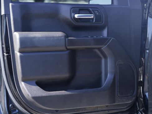 Used 2020 Chevrolet Silverado 1500 Custom w/ Custom Value Package image 34