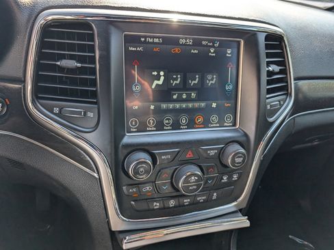 Used 2018 Jeep Grand Cherokee Limited w/ Luxury Group II RWD image 21