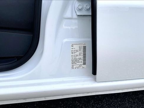Used 2023 Nissan Frontier SV w/ SV Convenience Package AWD/4WD image 19
