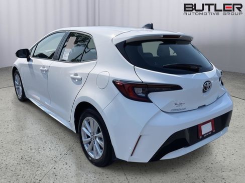 New 2026 Toyota Corolla SE FWD image 3