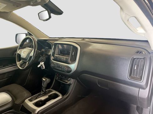 Used 2020 Chevrolet Colorado LT AWD/4WD image 26