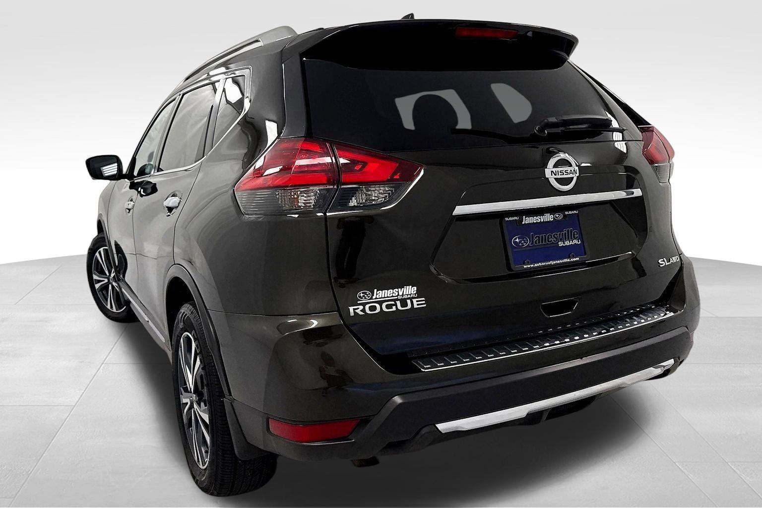 Used 2017 Nissan Rogue SL w/ SL Premium Package AWD/4WD image 5