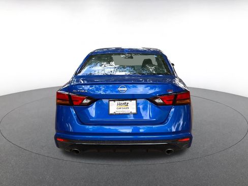 Used 2025 Nissan Altima 2.5 SR image 6