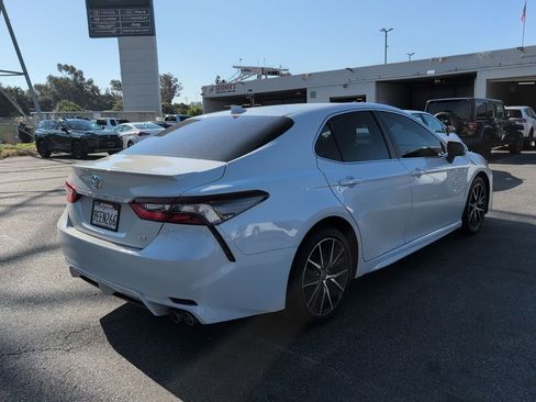 Certified 2023 Toyota Camry SE FWD image 5