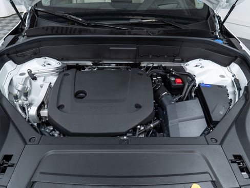 New 2026 Volvo XC90 B6 Ultra image 9
