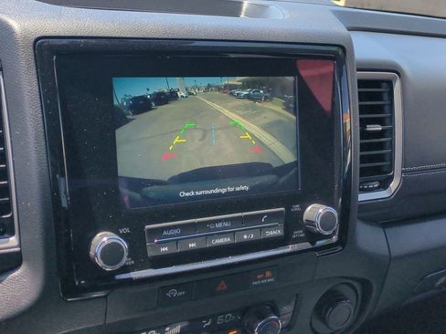 Certified 2024 Nissan Frontier SV w/ Technology Package RWD image 17
