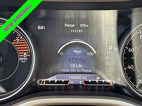 Used 2017 Jeep Cherokee Limited image 13