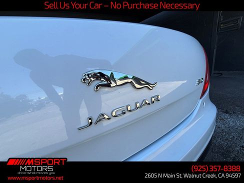 Used 2019 Jaguar XJ L Portfolio RWD image 35