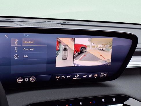 Used 2025 Buick Enclave Preferred image 29