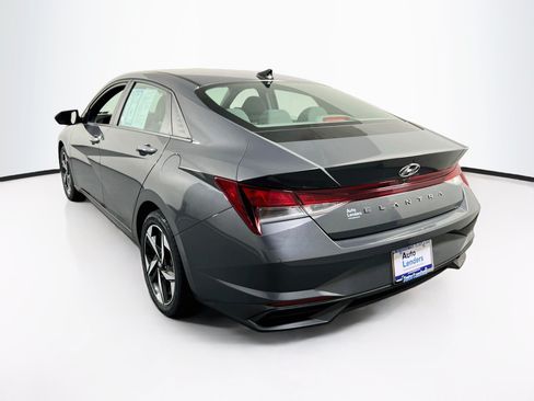 Used 2023 Hyundai Elantra SEL w/ Convenience Package FWD image 7
