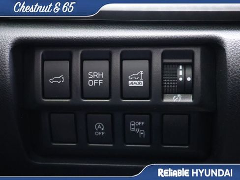 Used 2023 Subaru Forester Premium AWD/4WD image 33