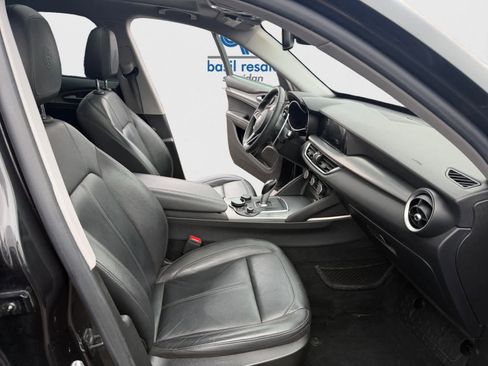 Used 2018 Alfa Romeo Stelvio Sport w/ Quick Order Package 22J Sport image 20