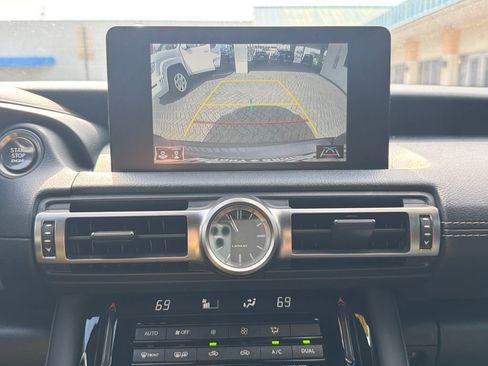 Used 2022 Lexus IS 300 300 image 13