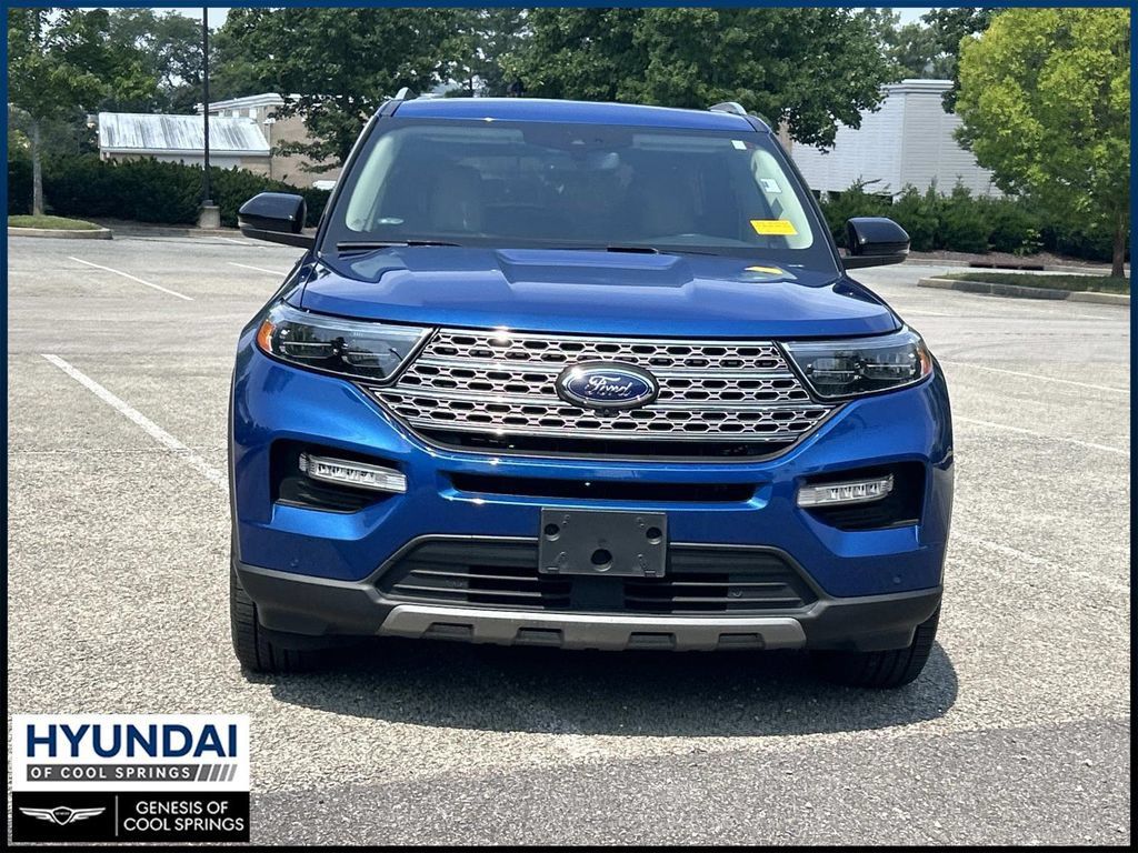 Used 2022 Ford Explorer Limited w/ Equipment Group 301A RWD image 2