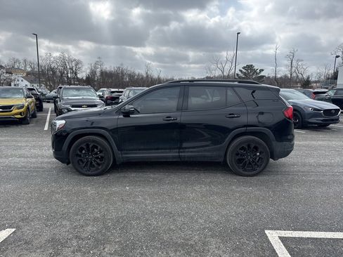 Used 2019 GMC Terrain SLE w/ Driver Convenience Package image 4