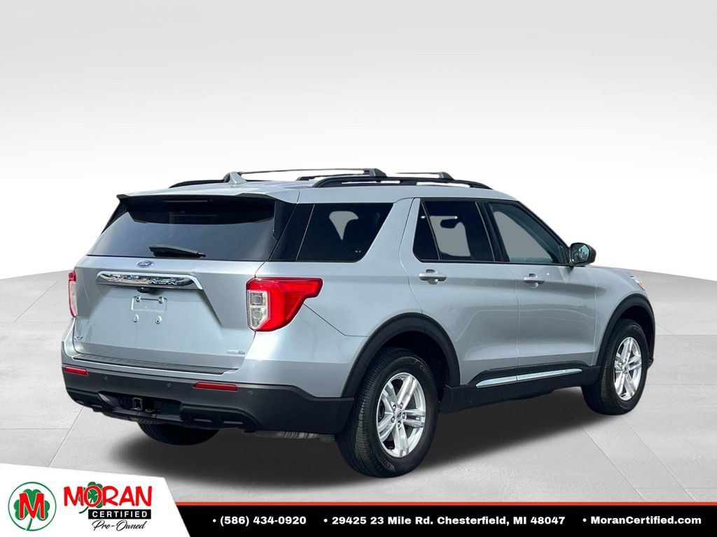 Used 2020 Ford Explorer XLT w/ Comfort Package AWD/4WD image 5