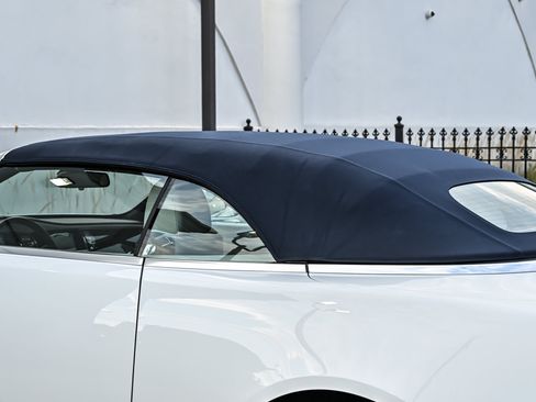 Used 2020 Rolls-Royce Dawn RWD image 20