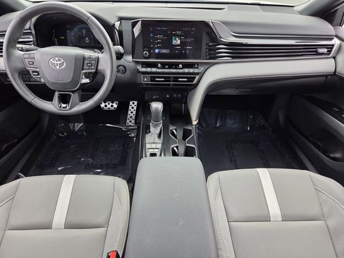 Used 2025 Toyota Camry SE w/ Convenience Package FWD image 12