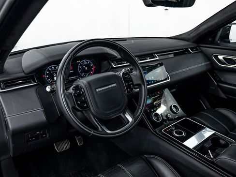 Used 2018 Land Rover Range Rover Velar R-Dynamic SE image 8