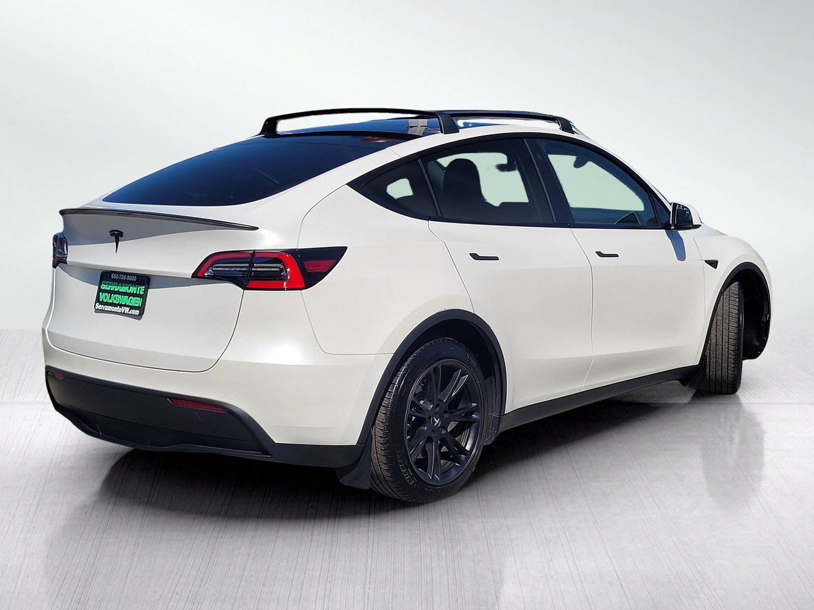 Used 2021 Tesla Model Y Long Range AWD/4WD image 4