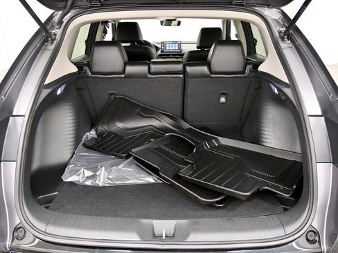 Used 2025 Honda HR-V EX-L image 7