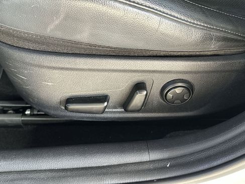 Used 2019 Kia Stinger image 14