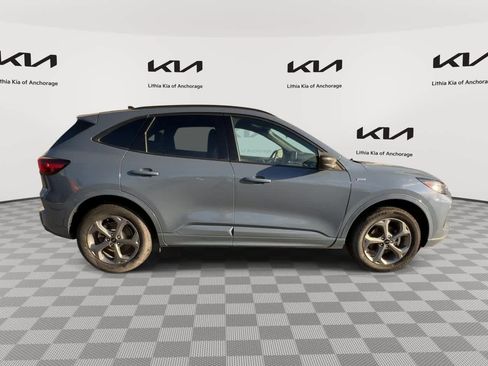 Used 2024 Ford Escape ST-Line AWD/4WD image 9