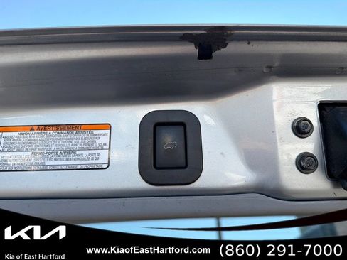 Used 2017 Toyota Sienna XLE w/ XLE Navigation Package FWD image 17